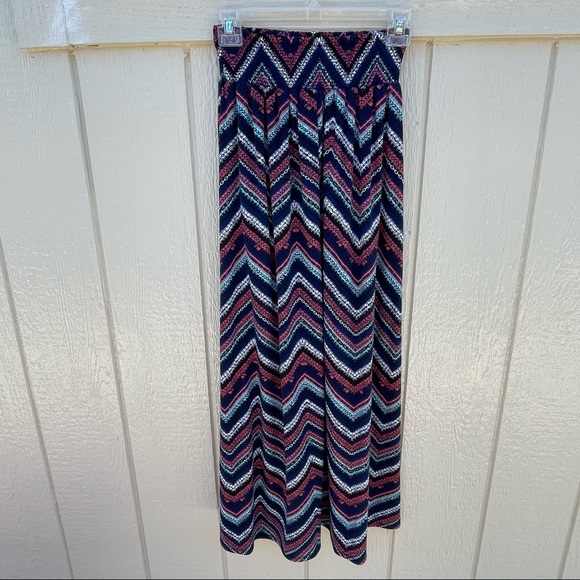 Joe B by Joe Benbasset | Chevron Pattern Maxi Skirt - Picture 3 of 5